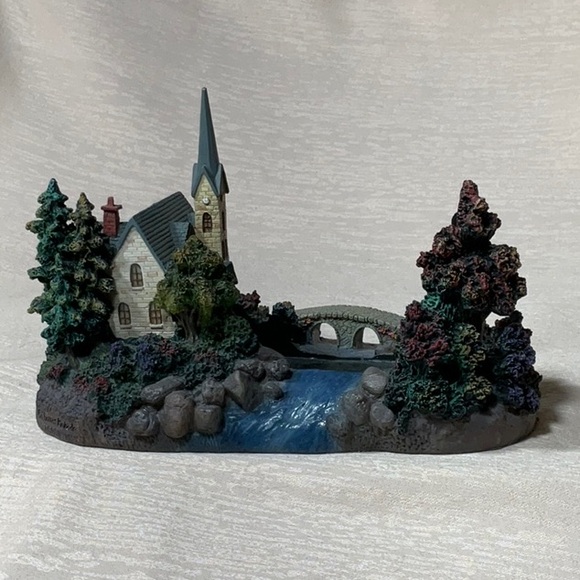 Thomas KInkade Lighted Church House Card Holder Figurine - Picture 4 of 11